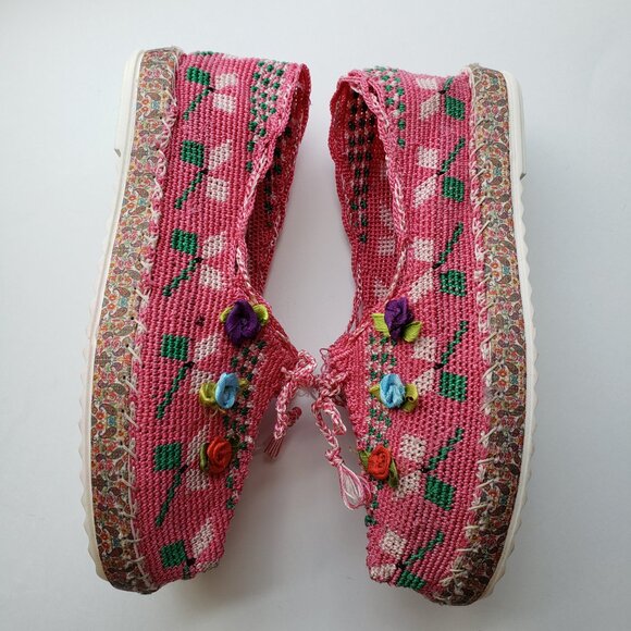 Shoes - NWOT Handmade Persian Giveh shoes.